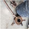 Image 2 : Bucket of large pipe fitter and dies