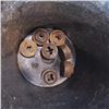 Image 8 : Bucket of large pipe fitter and dies