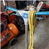 Image 2 : COMMERCIAL FLOOR POLISHING MACHINE