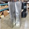 Image 1 : 5 ft stainless sink missing one leg