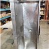 Image 2 : 5 ft stainless sink missing one leg