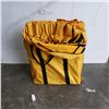 Image 1 : YELLOW FOLDING 6 SEAT KIDS CAMP BENCH