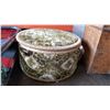 Image 3 : 2 VINTAGE METAL CONTAINERS AND SEWING BASKET AND LIQUOR CASE