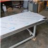 Image 3 : 6 foot stainless bench