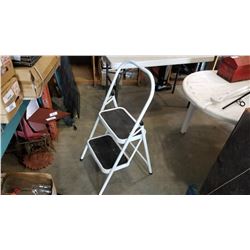 METAL 2 STEP LADDER