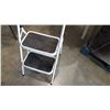 Image 2 : METAL 2 STEP LADDER