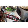 Image 1 : 4 SKATEBOARD