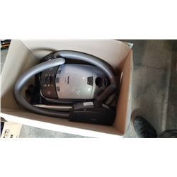 MIELE VACUUM WITH ACCESSORIES