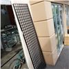 Image 1 : 4 PIECES 2 X 8 BLACK METAL GRIDWALL