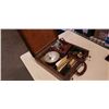 Image 1 : VINTAGE CIRO 35 CAMERA WITH ACCESSORIES IN CUSTOM WOOD BOX
