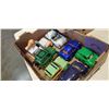 Image 4 : 2 boxes of vintage toys
