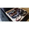 Image 2 : TRAY OF 10 NEW SUNGLASSES