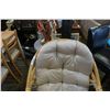 Image 2 : RATTAN BUCKET SWIVEL CHAIR