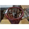 Image 2 : RATTAN UMBRELLA STAND