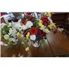 Image 2 : 2 ARTIFICIAL FLORALS