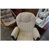 Image 2 : MODERN GLIDER ROCKER AND OTTOMAN