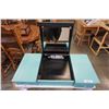 Image 2 : PAINTED LIFT TOP VANITY DESK