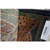 Image 2 : 5 X 7 FOOT FRINGED AREA CARPET