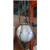 Image 3 : Pearlized hanging light