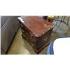 Image 2 : PENNSYLVANIA HOUSE MAHOGANY 3 DRAWER CHEST
