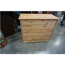 PINE 3 DRAWER DRESSER