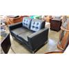 Image 1 : BLACK LEATHER LOVESEAT