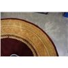Image 3 : 8 FOOT ROUND HAND TUFTED WOOLEN RUG BURGUNDY AND GOLD