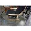 Image 2 : MAPLE BENTWOOD CHAIR
