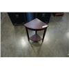 Image 1 : CORNER TABLE AND FOLDING TV TRAY