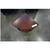 Image 2 : CORNER TABLE AND FOLDING TV TRAY