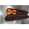 Image 2 : Suzuki violin with bow in case