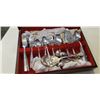Image 3 : ANTIQUE OAK CUTLERY CANTEEN W/ COMMUNITY CUTLERY SET