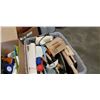 Image 3 : TOTE AND BOX OF ESTATE KITCHEN ITEMS