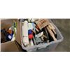 Image 4 : TOTE AND BOX OF ESTATE KITCHEN ITEMS