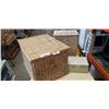Image 1 : LOT OF WOVEN SEWING BASKETS