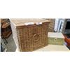Image 4 : LOT OF WOVEN SEWING BASKETS