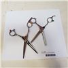Image 3 : 2 PAIRS OF STAINLESS BARBERS HAIRDRESSERS SCISSORS