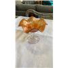Image 2 : 3 PIECES VINTAGE MARIGOLD CARNIVAL GLASS
