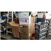 Image 3 : PALLET OF ESTATE HOUSEHOLD ITEMS, DECOR, ARTIFICIAL PLANTS, KITCHEN ITEMS, NO MAJOR VALUE