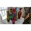 Image 2 : 6 DECORATIVE VASES
