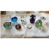 Image 1 : LARGE LOT OF ESTATE ART GLASS PAPER WEIGHTS