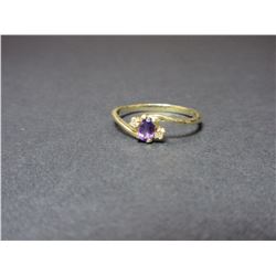 10K Gold Ring W 2 Diamonds And Amethyst
