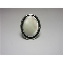 Unmarked Sterling Mother Of Pearl Ring- Size 6.5-7.0