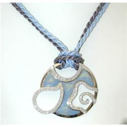 3734 La NOUBELLE BAGUE 18KW Gold Pendant w/Necklace