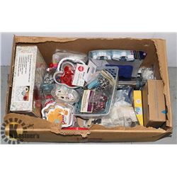 LARGE BOX OF BAKING SUPPLIES AND PANS