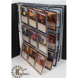 BINDER WITH 108 MAGIC THE GATHERING COLLECTOR