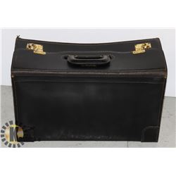 VINTAGE TRAVELING SALESMAN SUITCASE