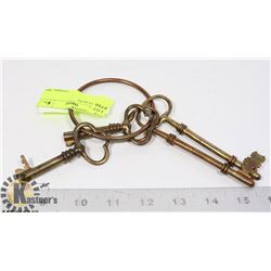ANTIQUE KEYS