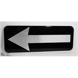 ROAD TRAFFIC DIRECTIONAL SIGN 3M TECHNOLOGY