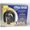 Image 1 : NEW KITTY ARCH